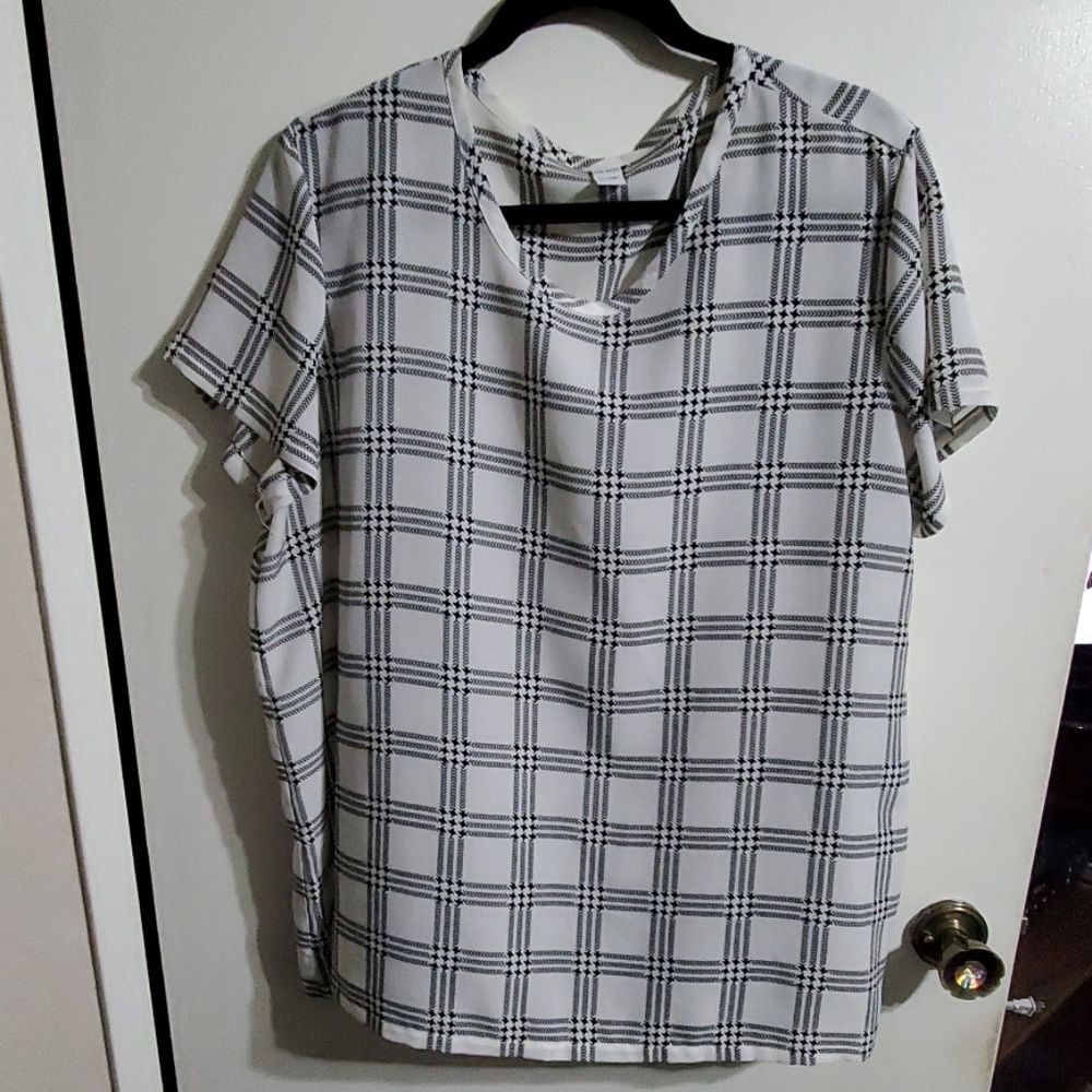 2/10 EUC Old Navy Blouse Sz XL